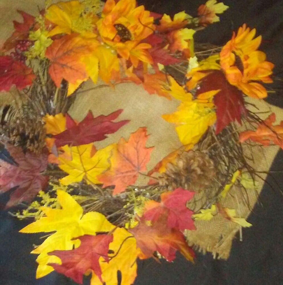 Fall wreath hand made - Picture 2 of 2